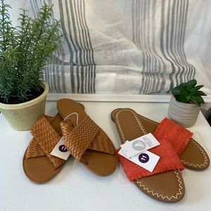 NWT 2 pr. Universal Thread size 11 sandals